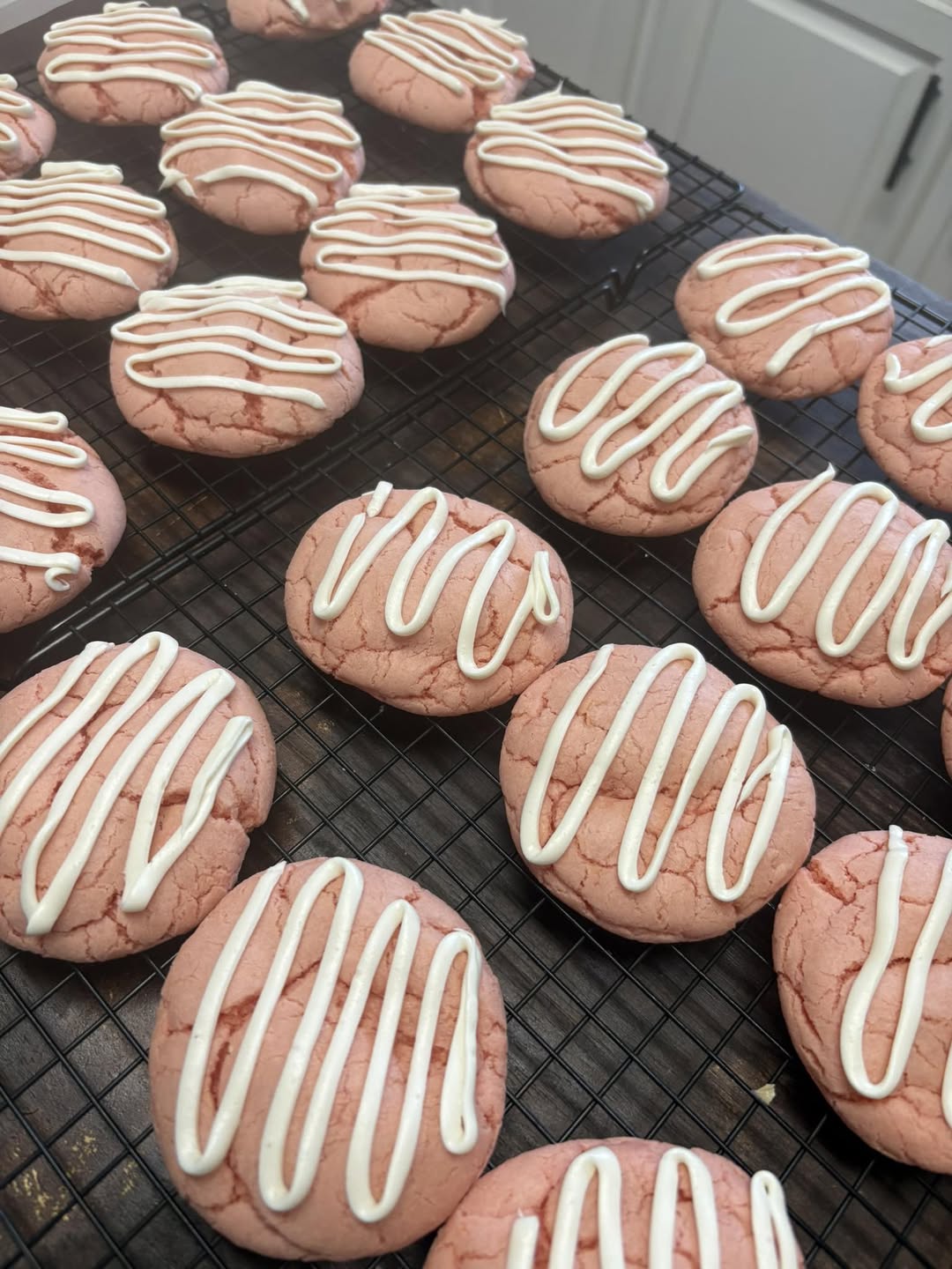 Product Image for Strawberry Cake Cookie – 1 Dozen